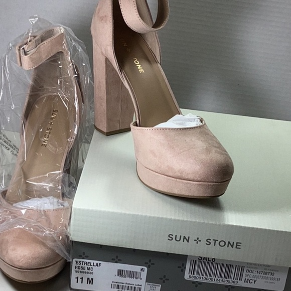 Estrella Block-Heel Pumps, - Picture 6 of 7